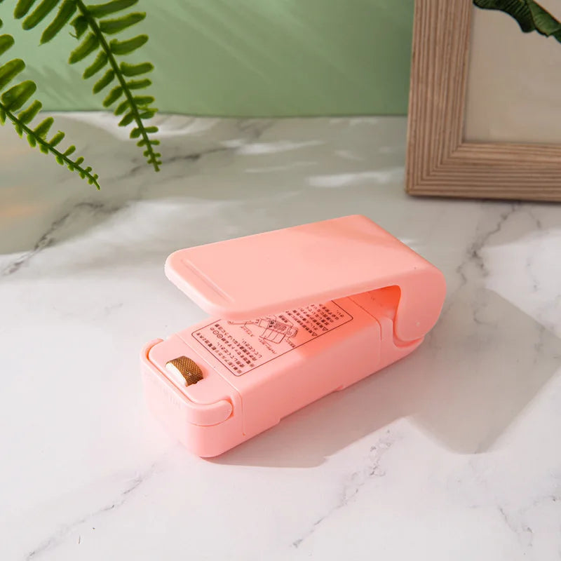 Pocket Plastic Bag Sealing Tool Compact Thermal Sealer Durable Food Qme pink
