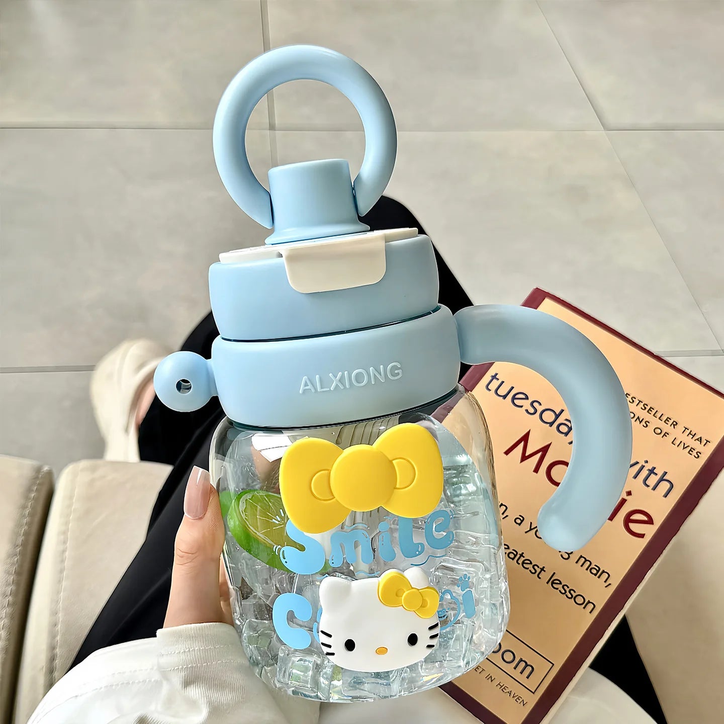 Hello Kitty Large-Capacity Plastic Water Cup Stylish Straw Cup for Girls Portable Summer Ice-Cooling Cup for Students Qme 3 1200ml
