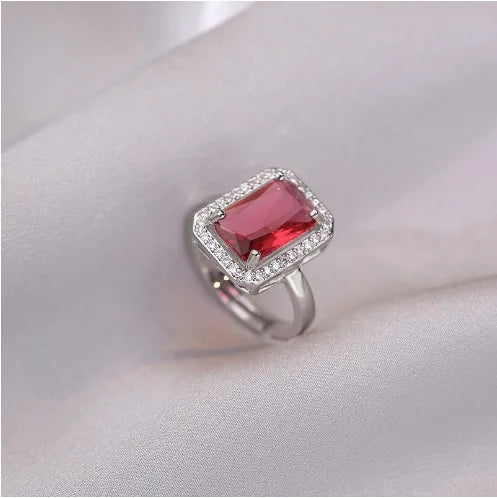 Luxury Elegant Sparkling Emerald Open Zircon Ring for Women Adjustable Luxury Silver Color Inlaid Square Green Pink Zircon Rings Qme Red resizable