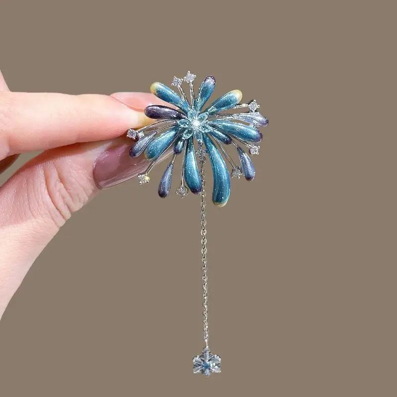 1Pcs Gentle High-end Brooch New Year Red Flower Star Brooch Retro Women Fashion Luxury Clothing Accessories Holiday Gift Qme A2
