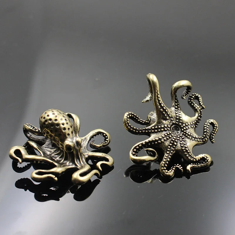 Brass Octopus Home Decoration Antique Copper Animal Figurines Miniatures Desk Ornament Accessories Creative Table Tea Pets Craft Qme
