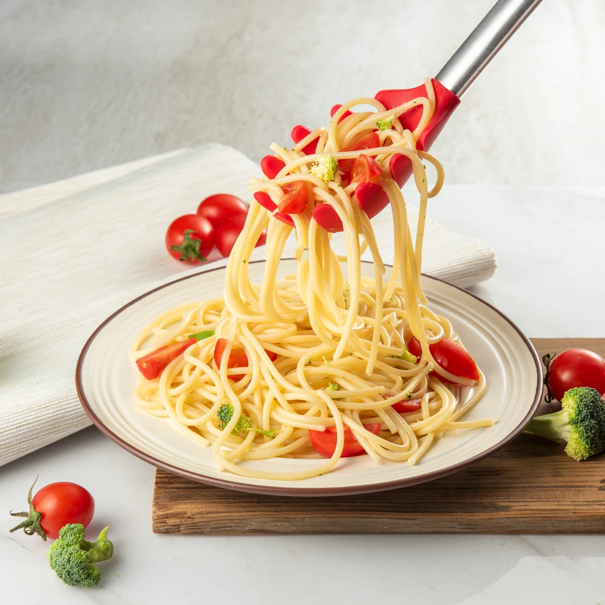 Spaghetti Spoon 13 Inch Silicone Spaghetti Fork Heat Resistant Noodle Spoon Qme