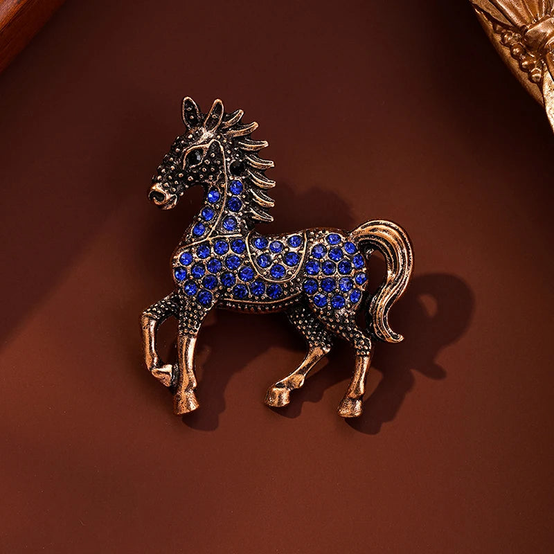 Classic Horse Brooches For Women Zodiac Animal Lapel Pins Casual Party Accessories New Year Gifts Friends Qme A10