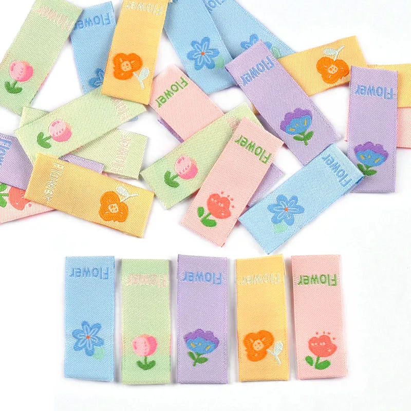 50pcs 3.9x1.5cm Cartoon Flower Embroidery Cloth Labels For Sewing Clothes Accessories DIY Crafts Supplies Washable Kids Bag Tags Qme Mixed-50pcs