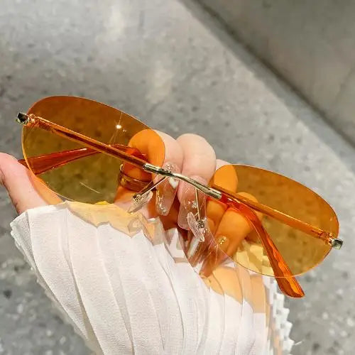 New Luxury Brand Designer Small Frame Cat Eye Sunglasses Women Vintage Fashion Sun Glasses Popular Punk Sexy Ladies Shades UV400 Qme JH