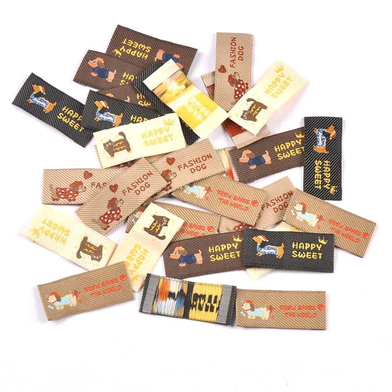 30pcs 44x20mm Cartoon Dog Cat Fabric Labels Cute Woven Clothing Tags for DIY Headwear/Clothing/Shoes/Bags cp3840 Qme