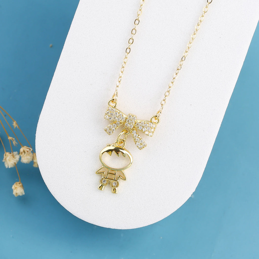 New Design Cute Boy Girl Character Zirconia Pendant Necklace Classic For Man Girl Wedding Jewelry Accessories Birthday Gift Qme