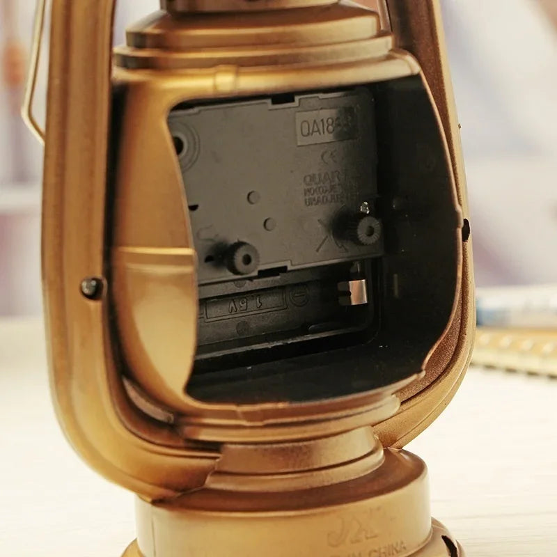 Retro Kerosene Light Alarm Clock Vintage Alarm Clock Table Clock Living Room Decor Articles Office Craft Ornament Qme