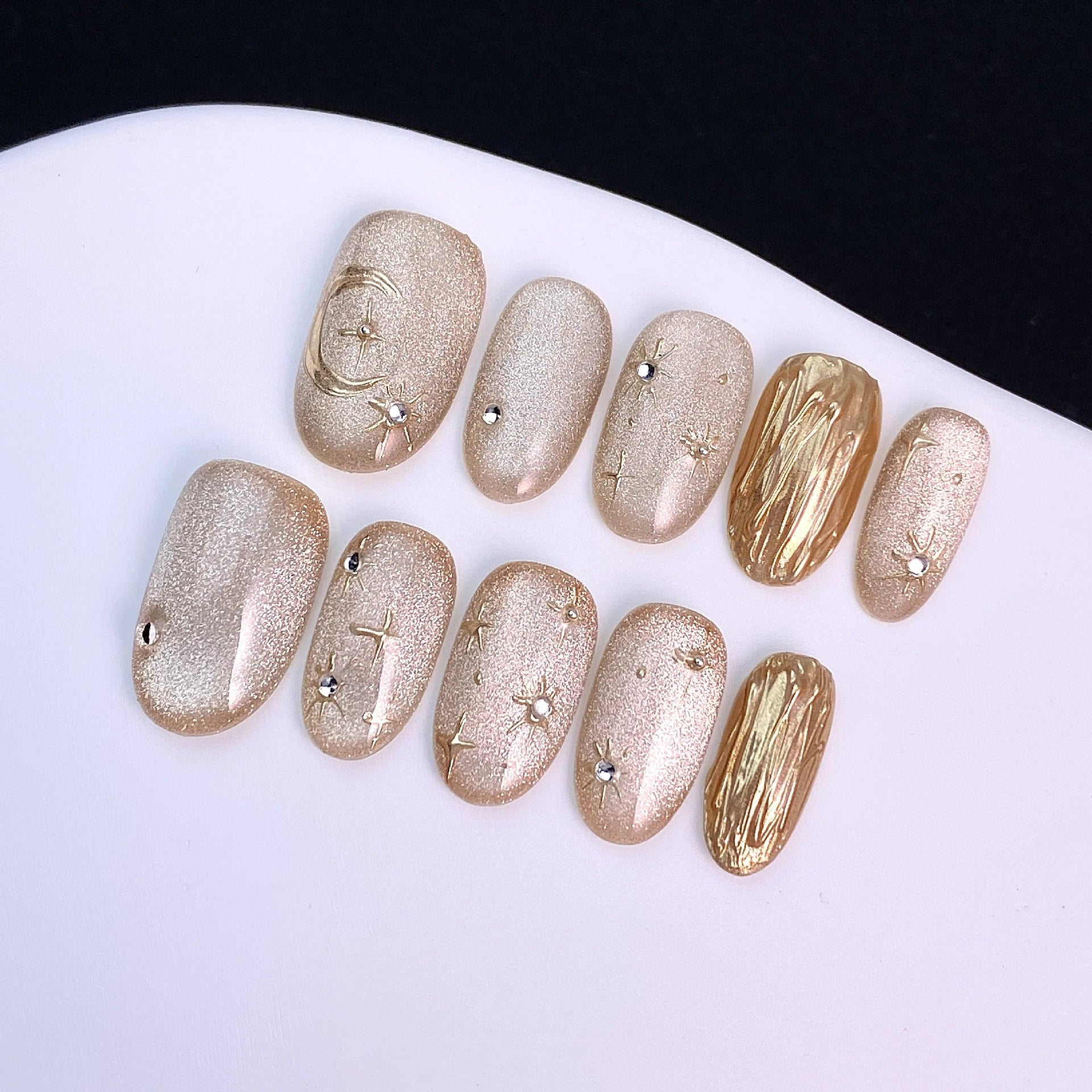 Handmade Short Round Press Nails Gilded Baroque Sparkling Cat Eye Qme GJ-CDJ-ZB229-M