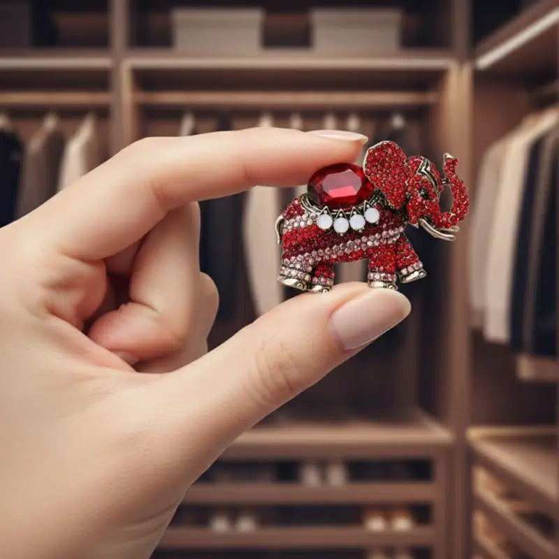Luxury Rhinestone Elephant Brooches For Women Unisex Enamel Animal Pins Office Party Friend Fashion Gifts Jewelry Accessories Qme