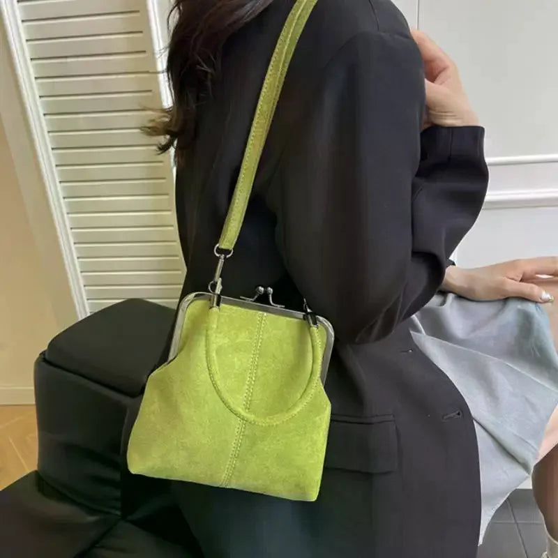 Large Capacity Retro Frosted Handbag Lock Short Handle Leather Crossbody Bag PU Clip Closure Clutch Shoulder Bag Qme