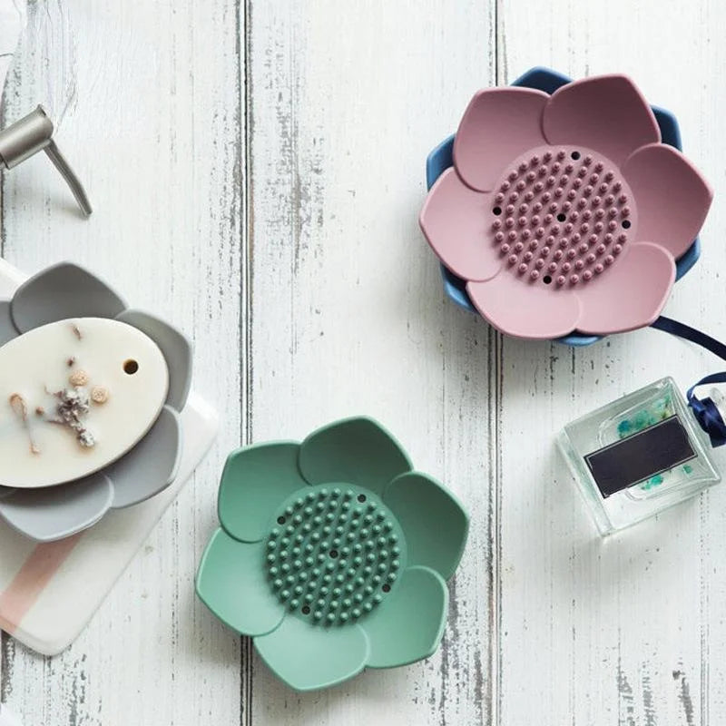Creative Silicone Lotus Soap Holder Bathroom Soap Drain Box Non Perforated Lotus Shaped Soap Box Kitchen Soap Sponge Drain Box Qme