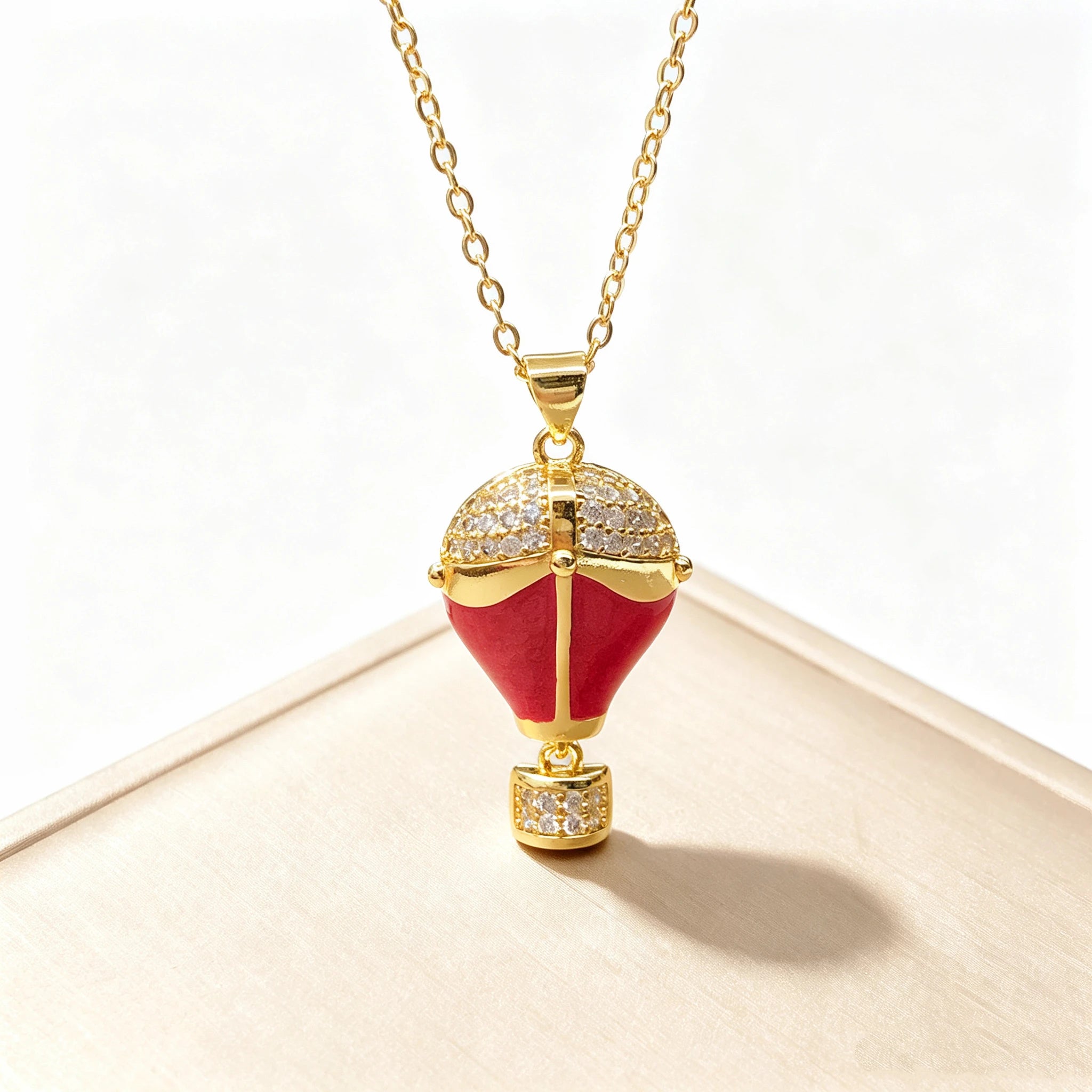 High-Quality Multicolor Enamel Art Hot Air Balloon Zircon Pendant Necklace Cute Fashion Party Jewelry For Women Daily Wear Qme Red