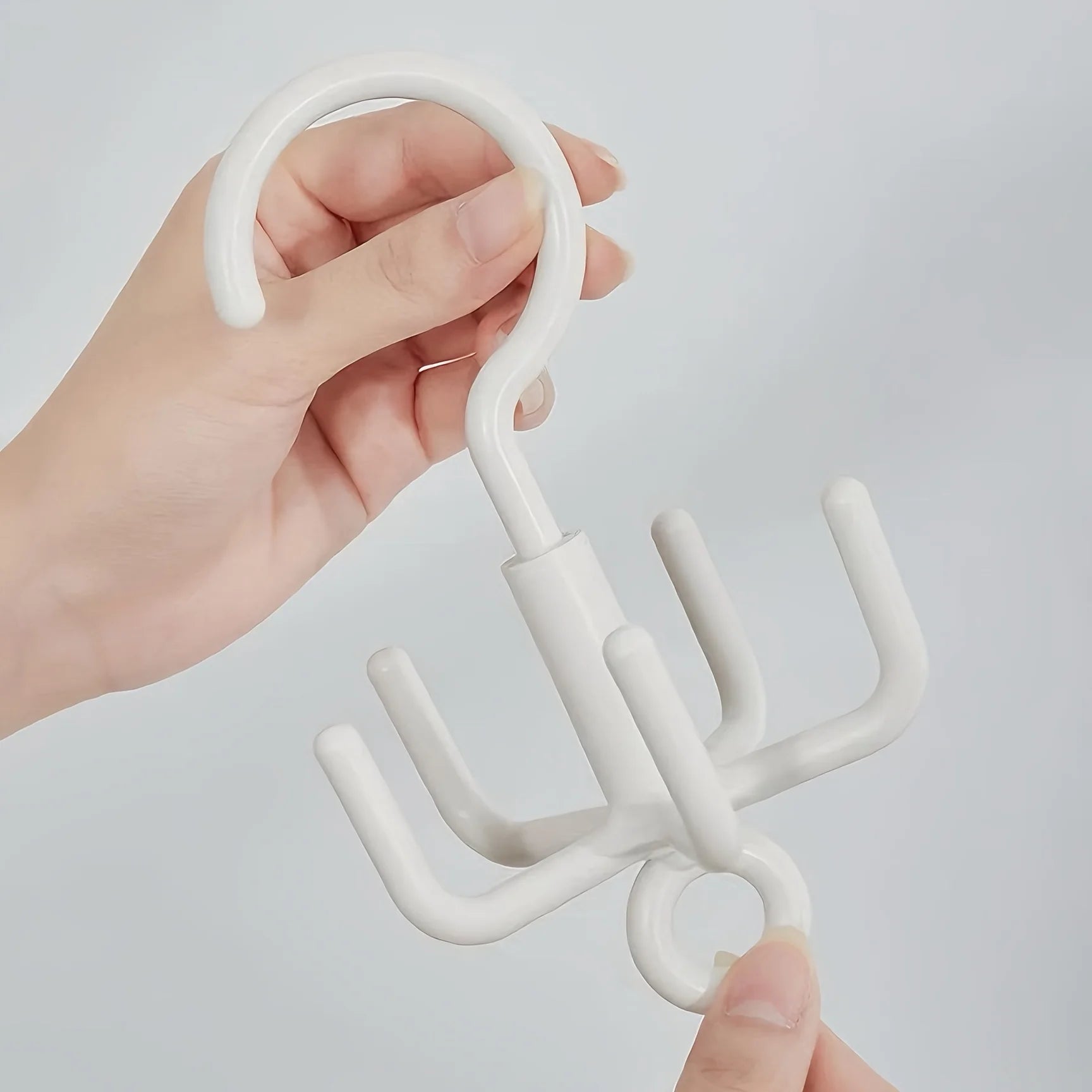 360° Rotating 4-Claw Hanger Hooks, Multifunctional Wardrobe Organizer,Space-Saving Hanging Holder for Scarves, Belts, Bags, Hats Qme