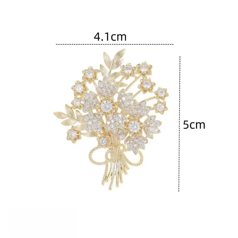Exquisite Crystal Flower Bouquet Brooch Pin Luxury Rhinestone Qme One Size