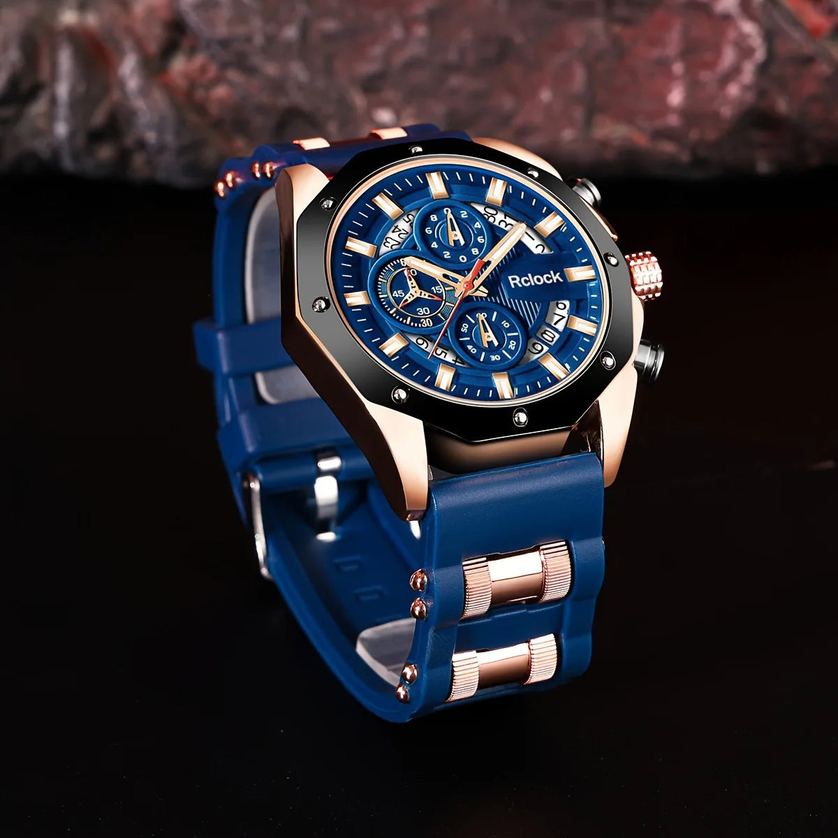 Four piece fashionable men's watch set, business casual men's bracelet, cross necklace, luxury watch Qme