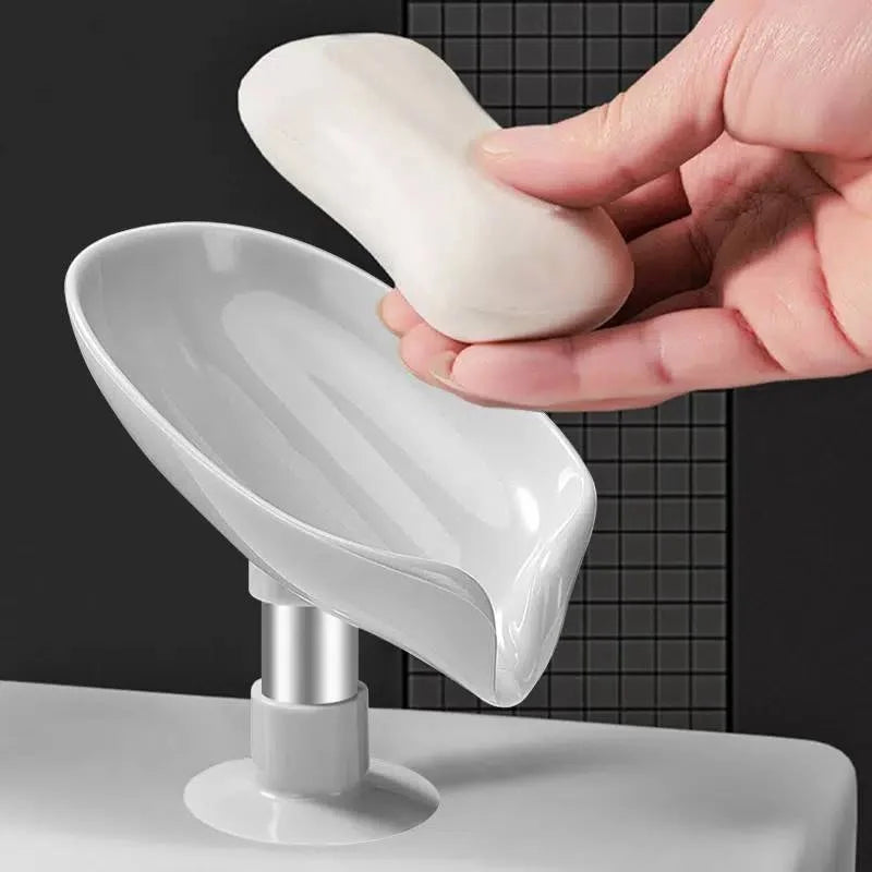 Leaf Design Drain Soap Box With Suction Cup Decorative Plastic Self Draining Bathroom Soap Tray Bathroom Organizers Storage Qme