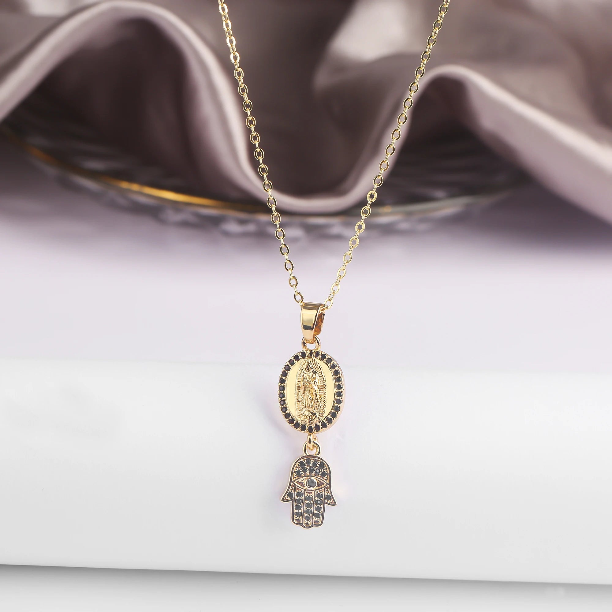6 Color New Design Cute Female Crystal Zircon Necklace Classic St. Jude Cross Pendant Necklace For Women Men Party Jewelry Gifts Qme Style 24