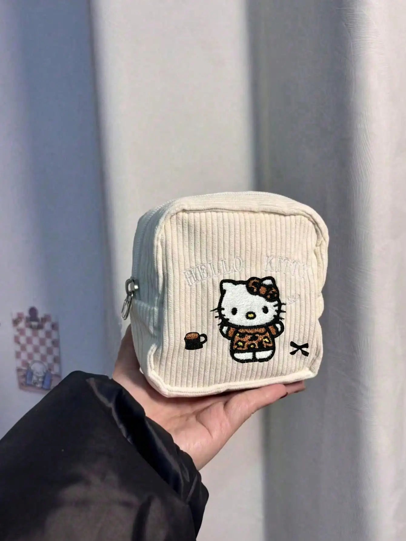 Sanrio 1 Hello Kitty Pattern Makeup Bag Embroidered Chestnut Qme white