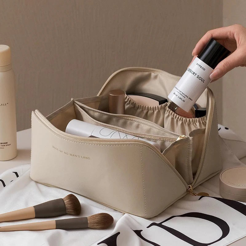Cosmetic Bag PU Leather Large-capacity Travel Cosmetics Storage Bags Women Portable Handbag Multifunction Waterproof Washing Bag Qme White