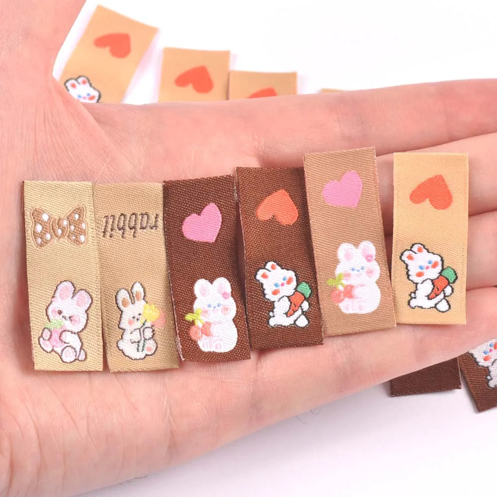 50Pcs Kawaii Rabbit Heart Labels For Clothing Accessories Kid Garment Tags DIY Crafts Sewing Supplies Handmade Decorative c3574 Qme