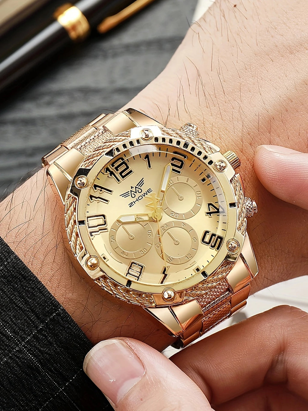 4pcs Men's new fashionable luxury business round fake three eye large dial quartz watch Qme