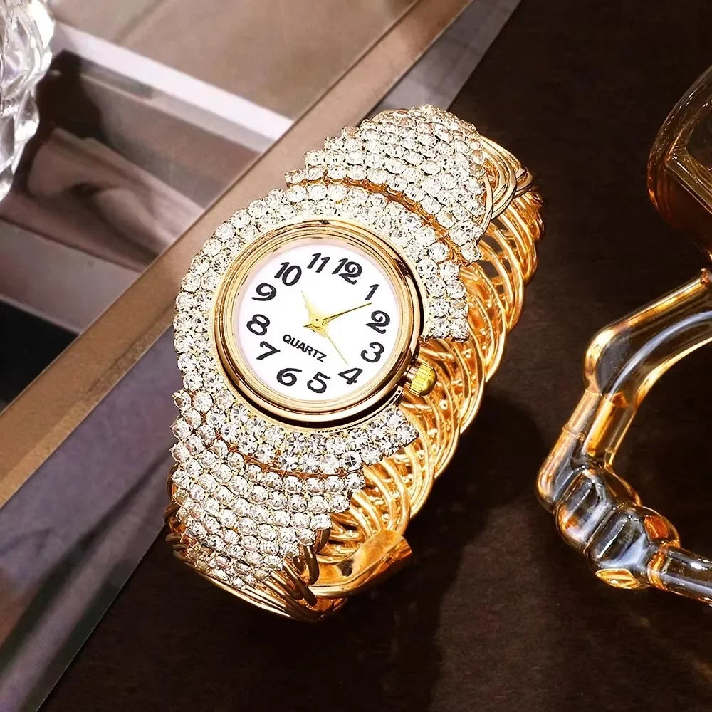 2026 Fashion Versatile Women's Watch Full Diamond Fashion Women's Watch Versatile Casual Women's Quartz Bracelet Watch Qme