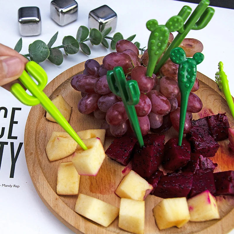 6Pcs Cute Cactus Mini Cartoon Toothpick Fruit Forks For Bento Box Lunch Box Decorative. Qme