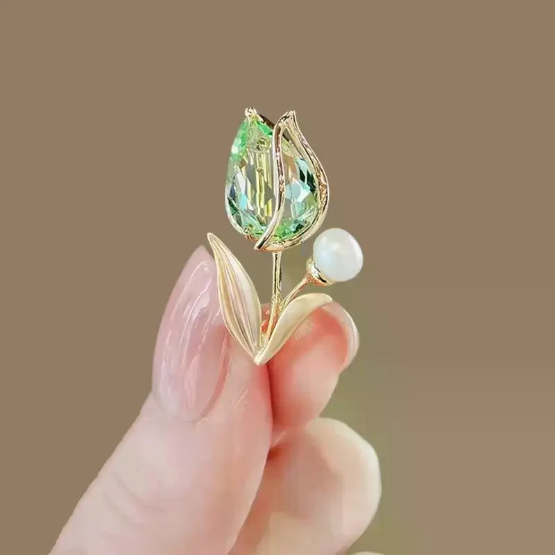 Elegant Crystal Tulip Brooch - Sparkling Pearl & Rhinestone Flower Corsage for Women, Perfect Party Jewelry Gift Qme