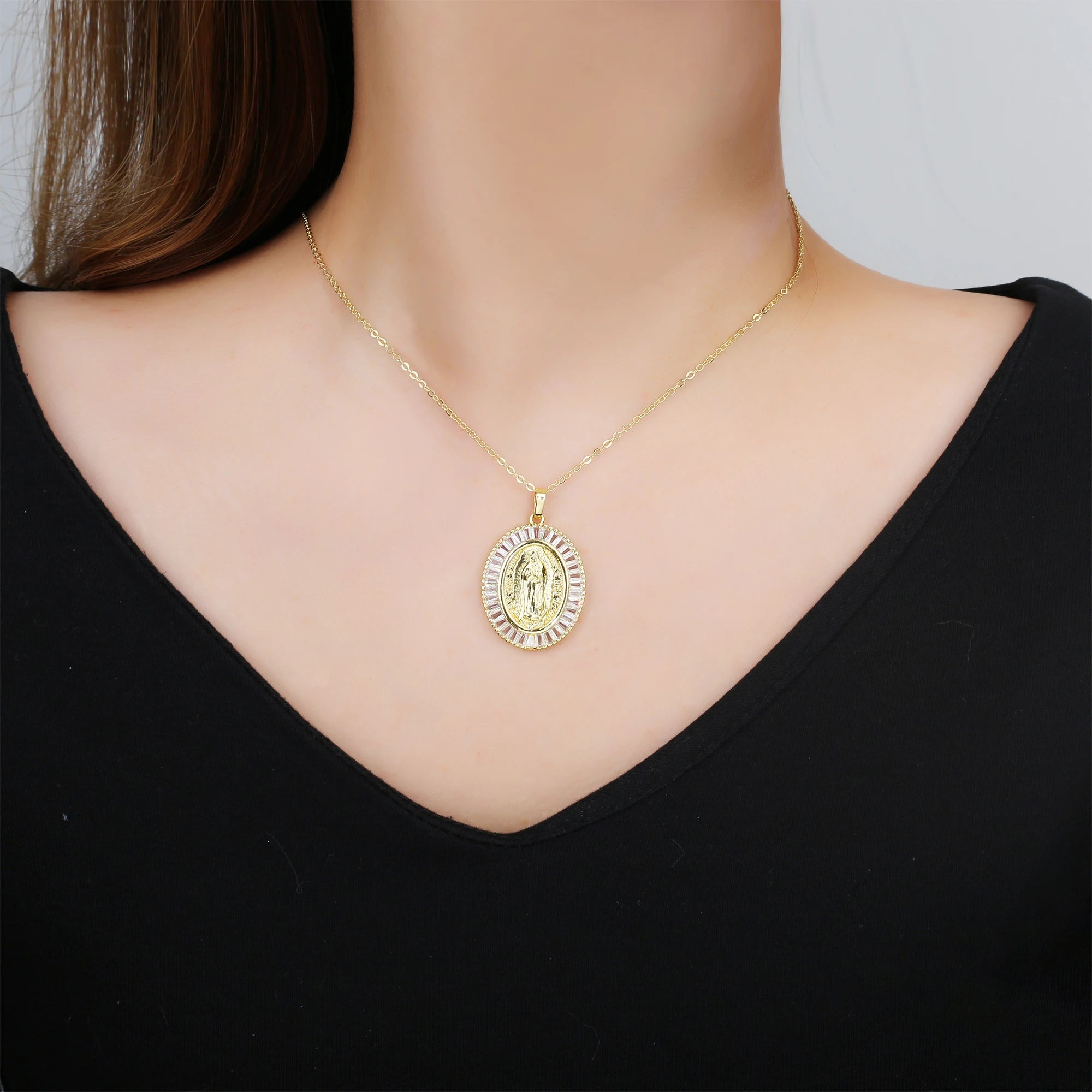 Hot Sale High Quality Gold Plated Religious St. Jude Madonna Pendant Necklace For Men Women Shiny Zirconia Party Luxury Jewelry Qme