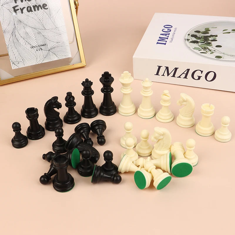 Medieval Chess King No Chessboard 32 Playing Game Qme
