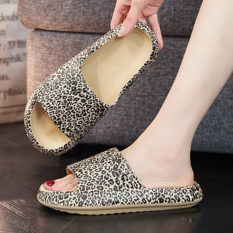 Cloud Slippers Women Shoes Summer Slippers For Men Shoes Home Flat Sandals Massage Flip Flops Couples Bathroom Indoor Slides Qme