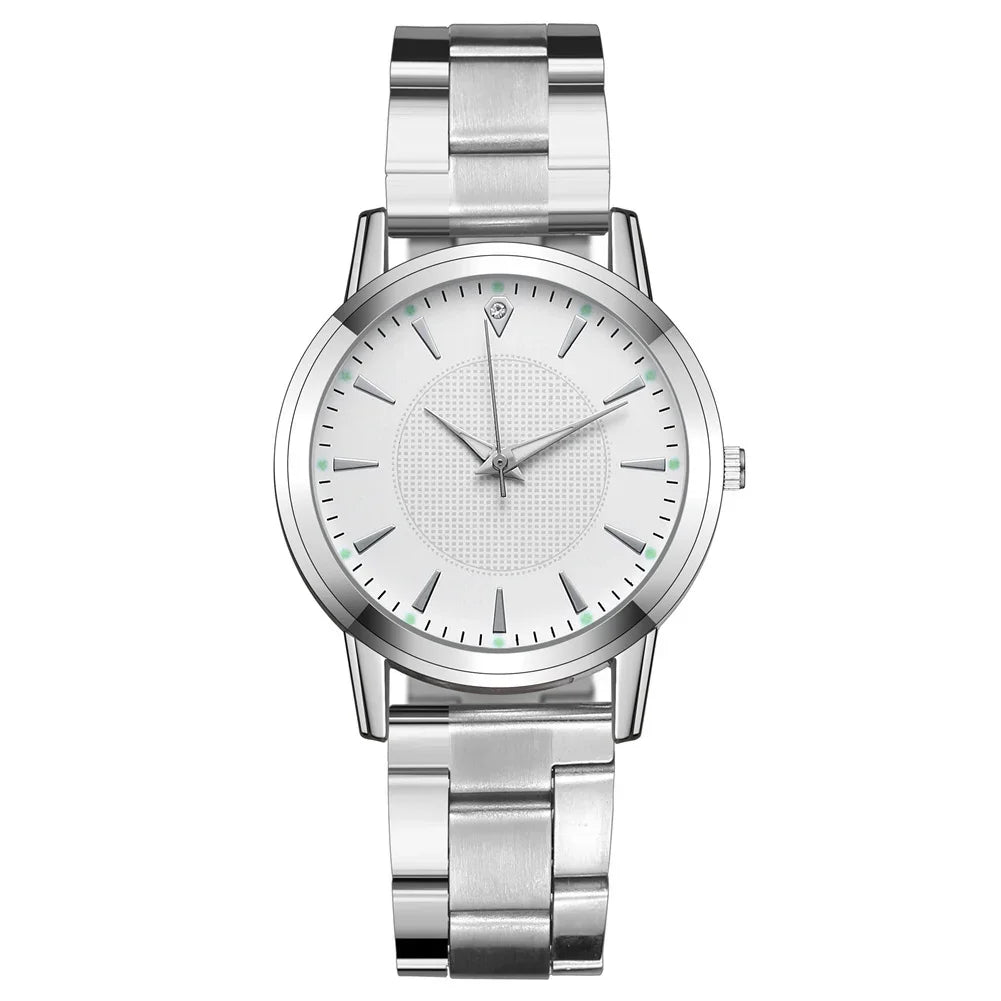 New couple watch with luminous steel strip for women, quartz watch for men and women, gift watch manufacturer Qme