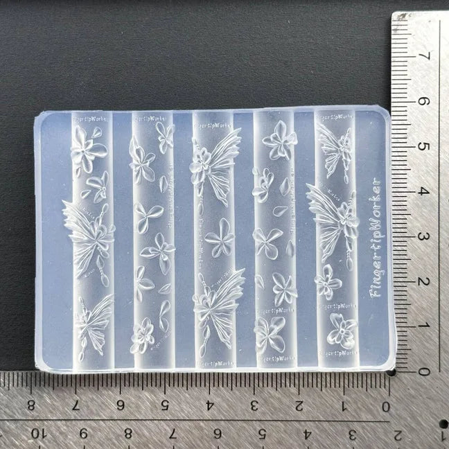 Transparent DIY Acrylic Nail Art Mold French Heart Necklace Butterfly Qme A3