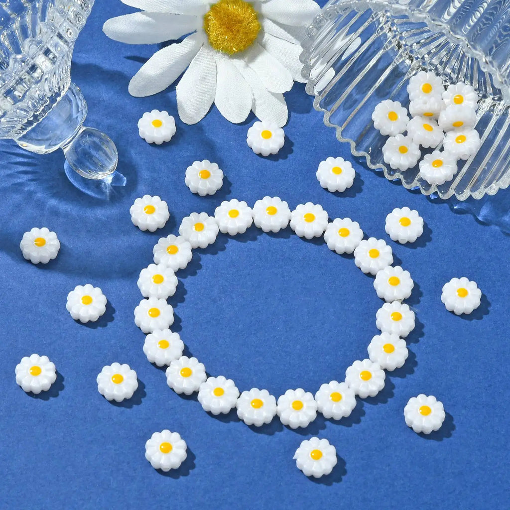 Pandahall 40Pcs 10mm Sunflower Resin Beads White Daisy Flower Beads Summer Plant Spacer Beads for DIY Keychains Jewelry Making Qme