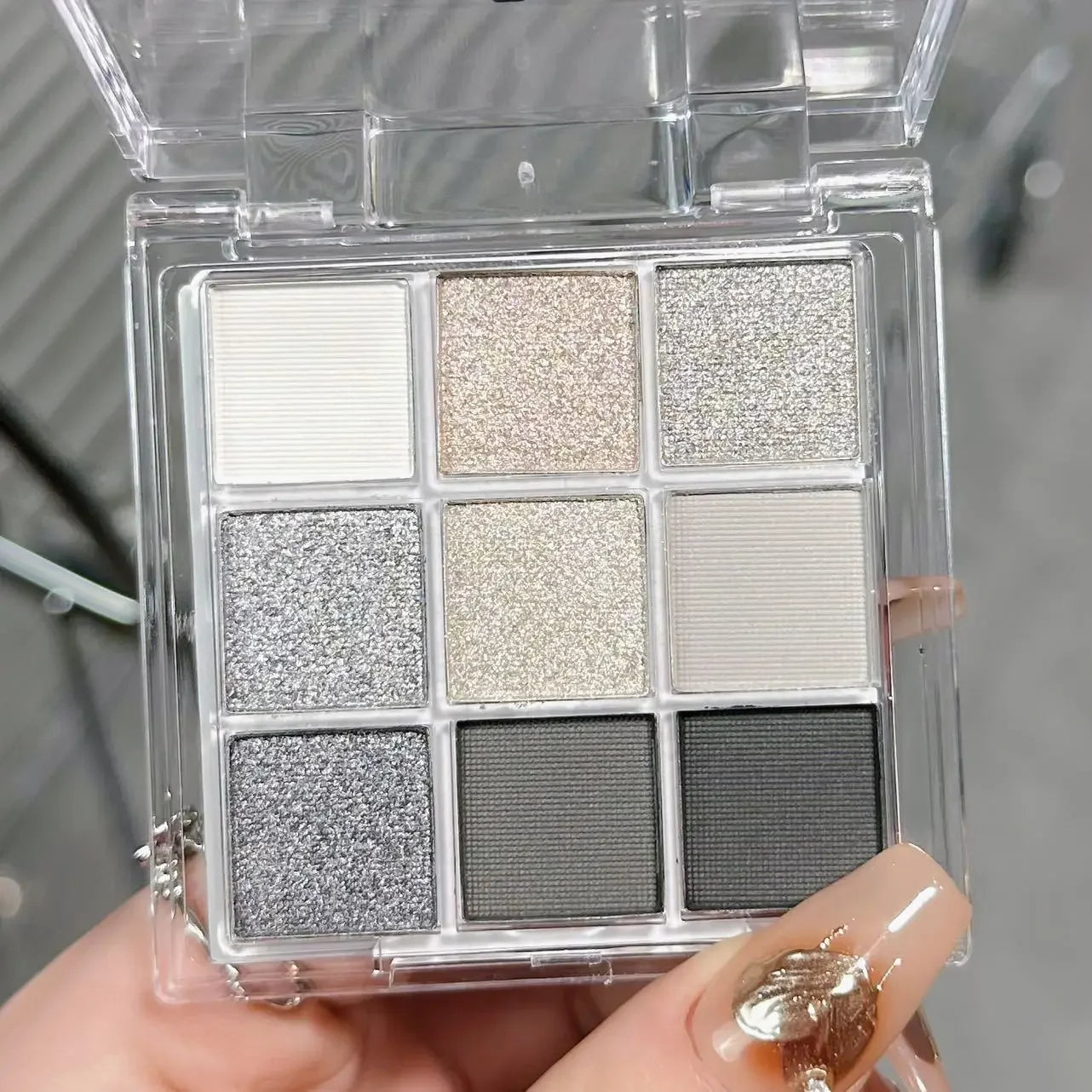 9 Colors Glitter Eyeshadow Palette Punk Smokey Cool Toned Eyeshadow Palette Dark Gray Black Nude Eye Pigments Makeup Qme B-01