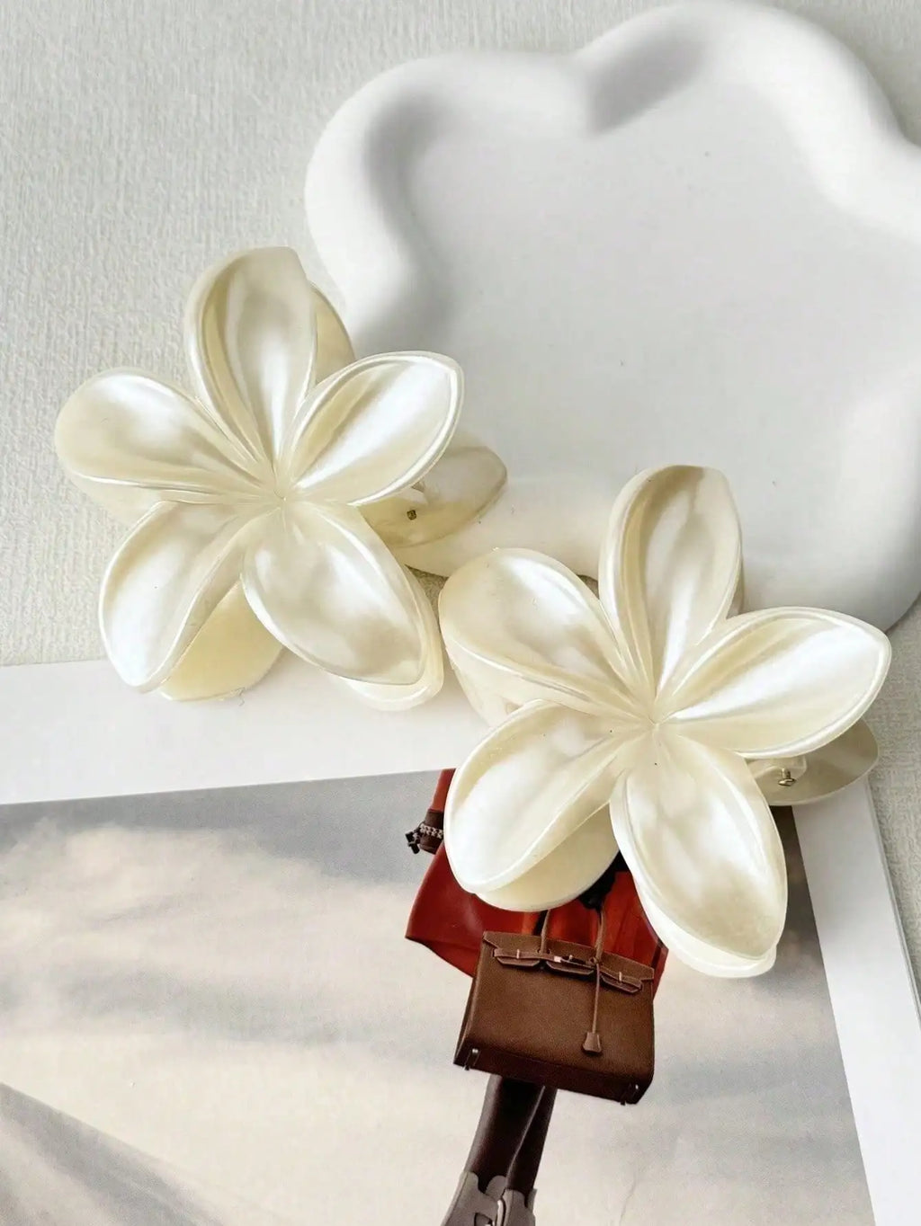 Flower Claw Clips Women Simple Hair Accessories Beach Vacation Qme