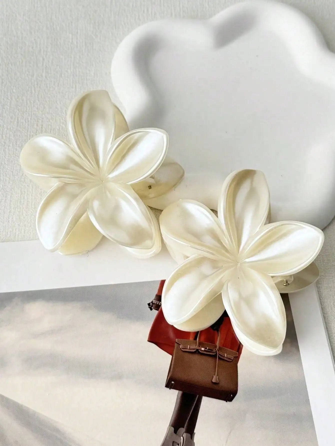 Flower Claw Clips Women Simple Hair Accessories Beach Vacation Qme