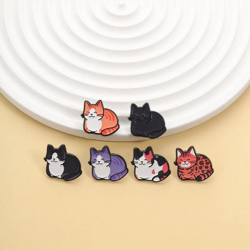 Cute Kitten Metal Enamel Brooch Cartoon Cat Lapel Pin Badge Decor for Clothes Hat Bag Fashion Jewelry Pet Lover Birthday Gift Qme