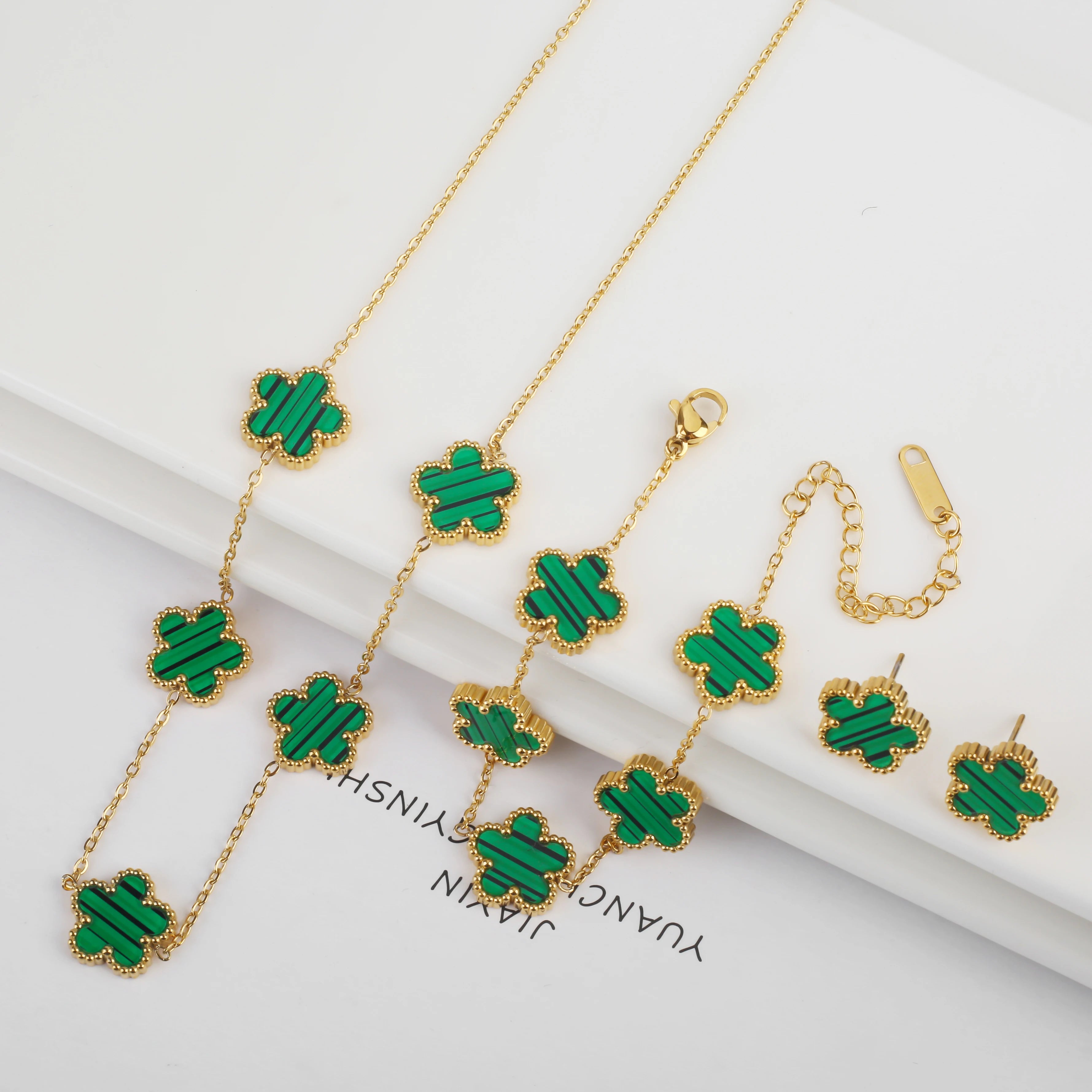 3PCS Temperament Women Clover Stainless Steel Five Leaf Jewelry Set Bracelet Necklace Earrings Luxury for Daily Party Jewelry Qme Jewelry Set 3