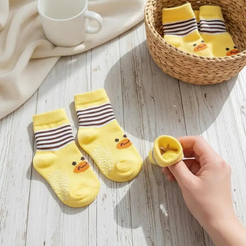 Cartoon Pet Cat Dog Floor Anti-slip Socks Prevent Scratching Dirt Qme