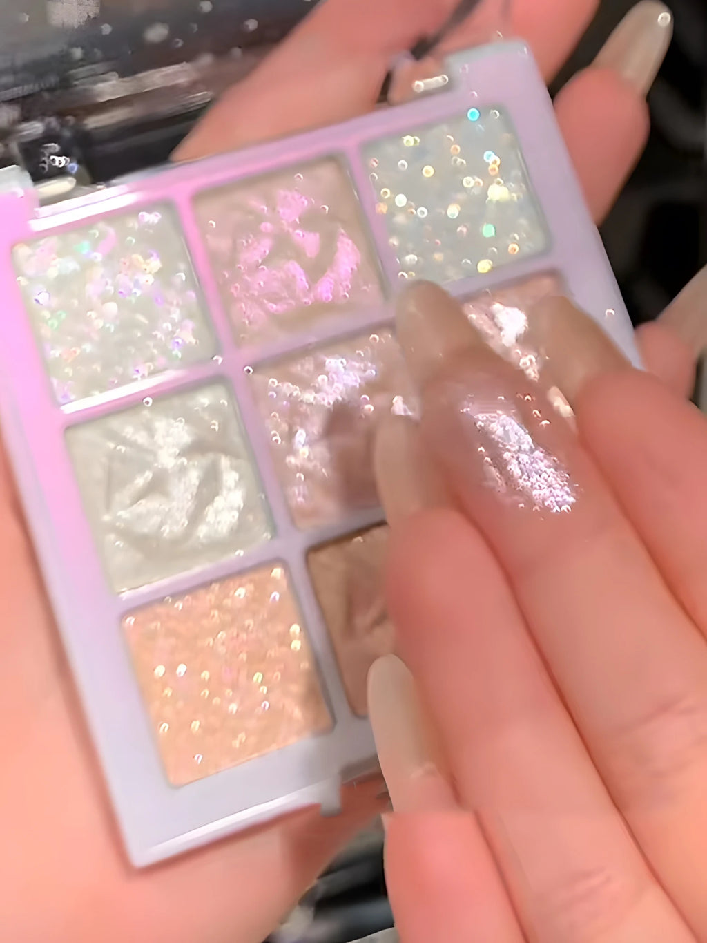 Christmas Snowflake 9-Color Eyeshadow Palette Matte Shimmer Glitter Qme