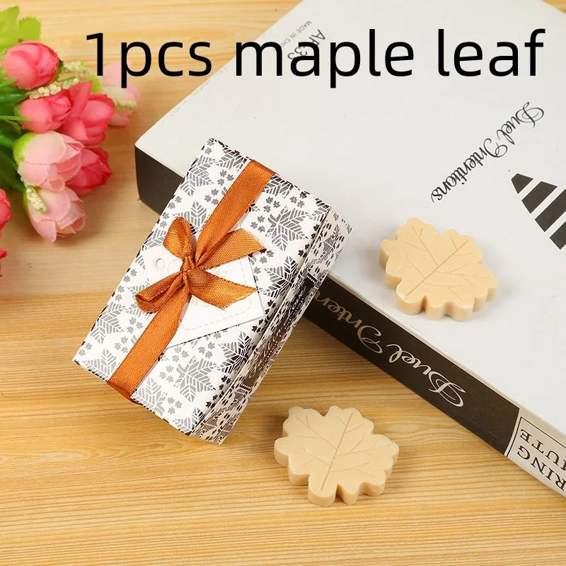 Handmade Love Heart shaped Design Bath Soap Wedding Party Love Gift Soapy Favor Valentine Gift Hand Soap Qme maple leaf