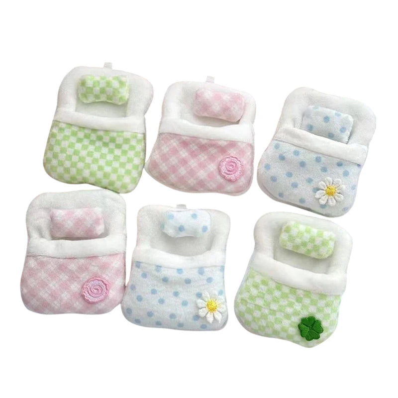 Cute Plush Anime Animal Doll Four-leaf Clover Quilt Mini Sleeping Bag Qme