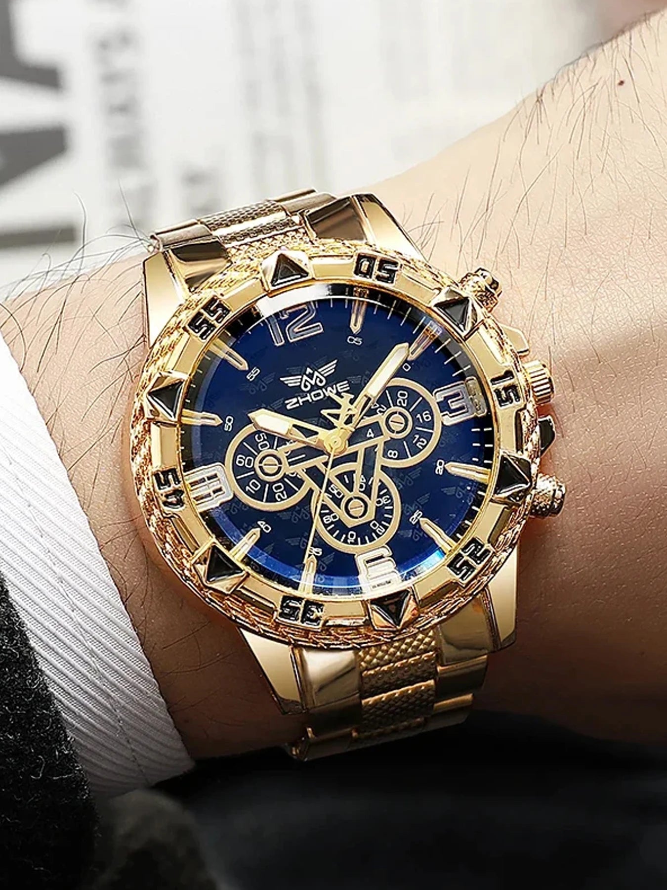 Large dial gold watch, blue light men's watch, men's watch, steel strap quartz watch Qme