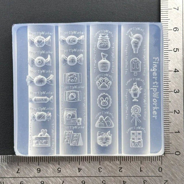 Transparent DIY Acrylic Nail Art Mold French Heart Necklace Butterfly Qme A6