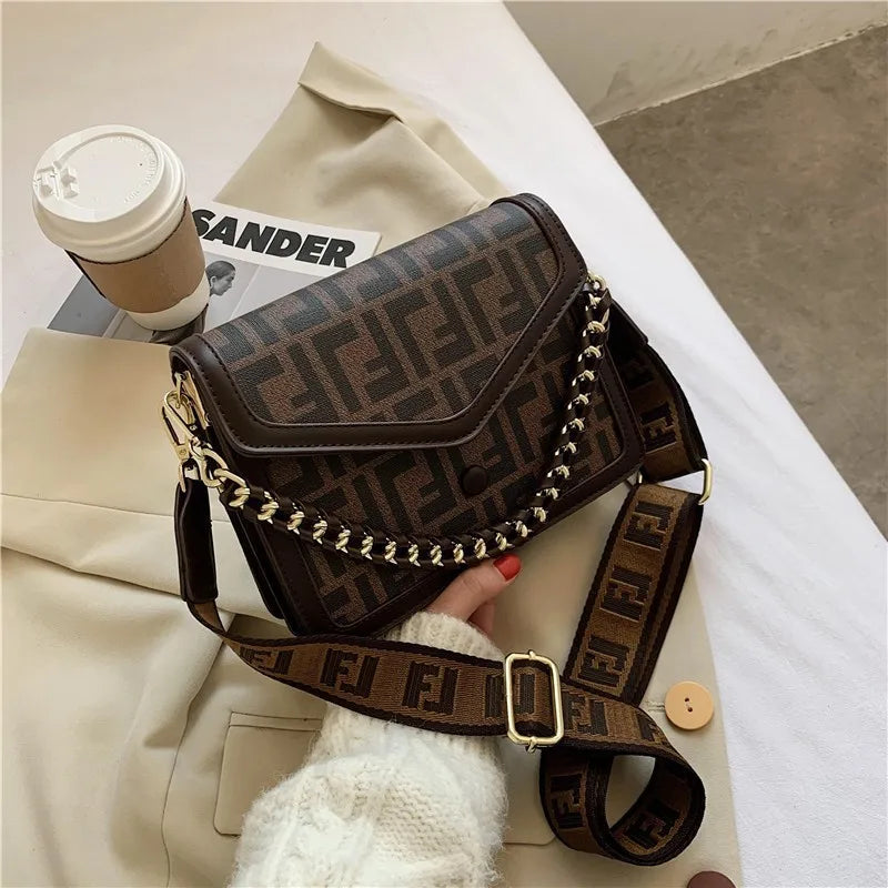 2026 Spring Arrival Retro Letter Print Crossbody Bag Stylish Mini Qme Brown