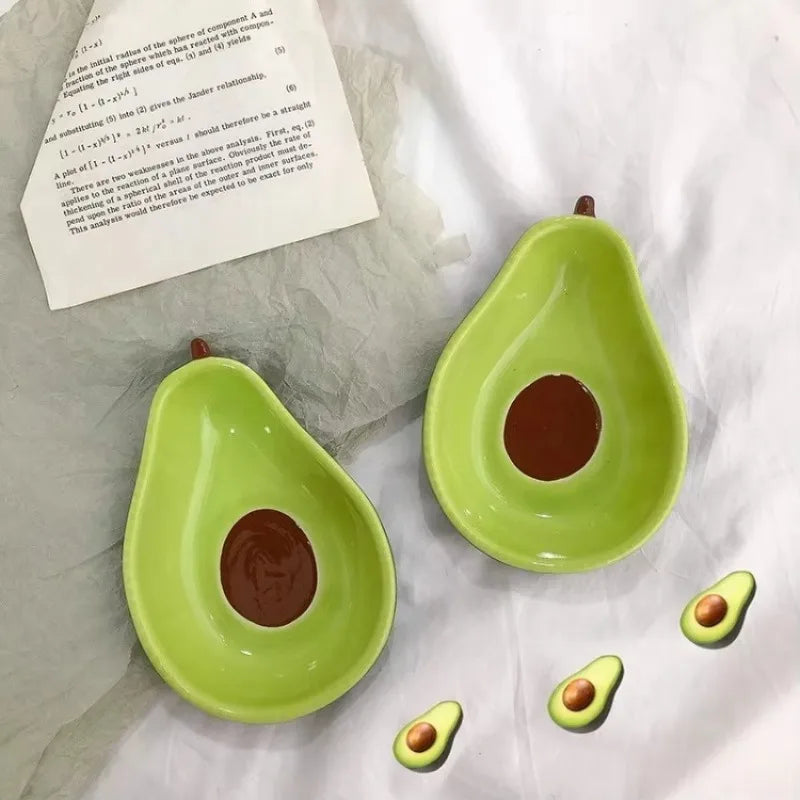 Creative Avocado Shaped Ceramic Dish Home Fruit Salad Plate Dessert Bowl Cartoon Tableware Dumpling Dipping Sauce Seasoning Dish Qme