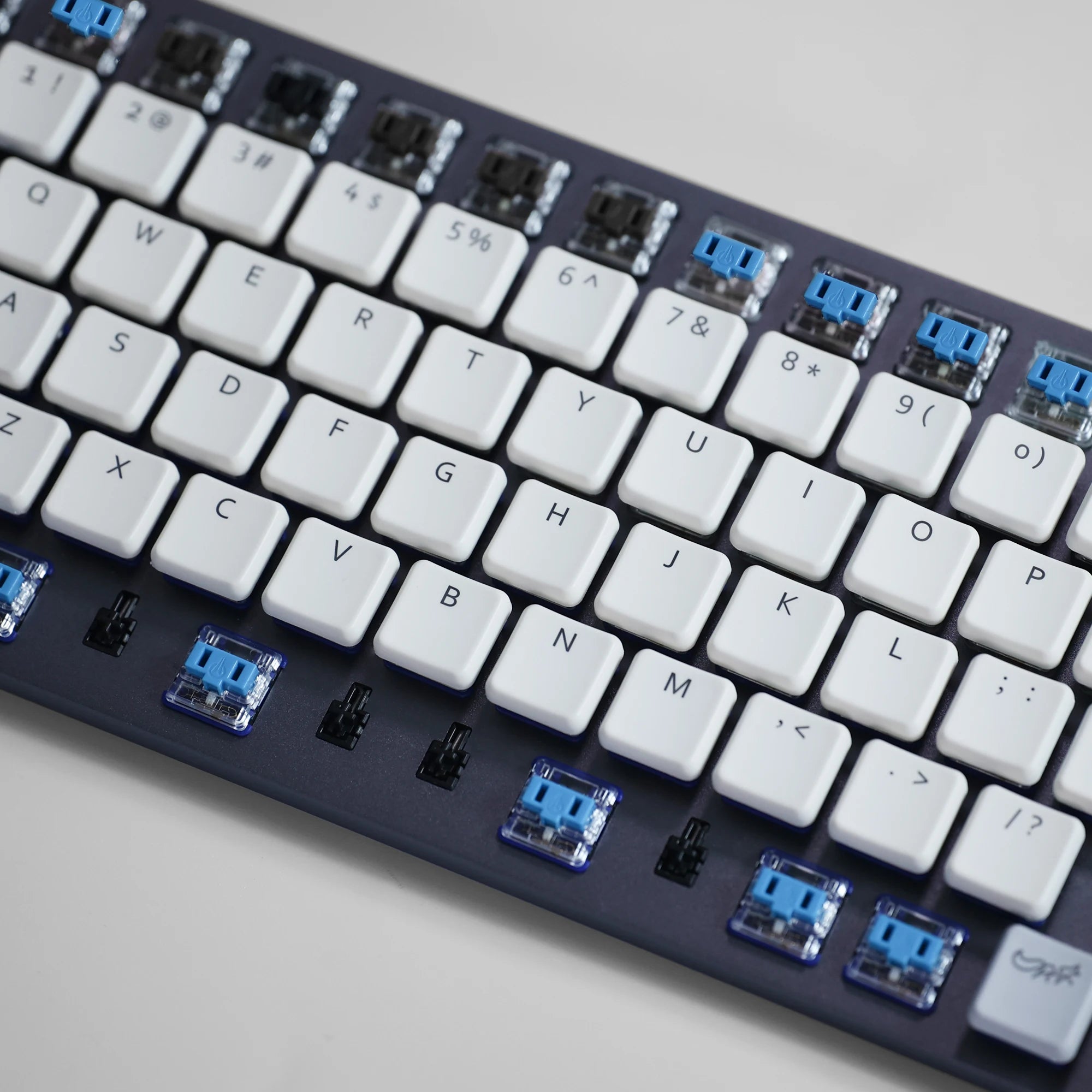 Chosfox 69 Keys CFX White Translucent Low Profile Choc PBT Keycaps RGB for Kailh 1350 Low Profile Switch Mechanical KeyboardChos Qme