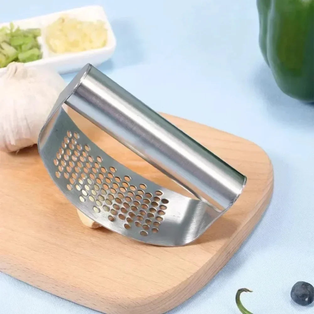 Manual Stainless Steel Garlic Mincer Crusher Press Fruit Vegetable Qme